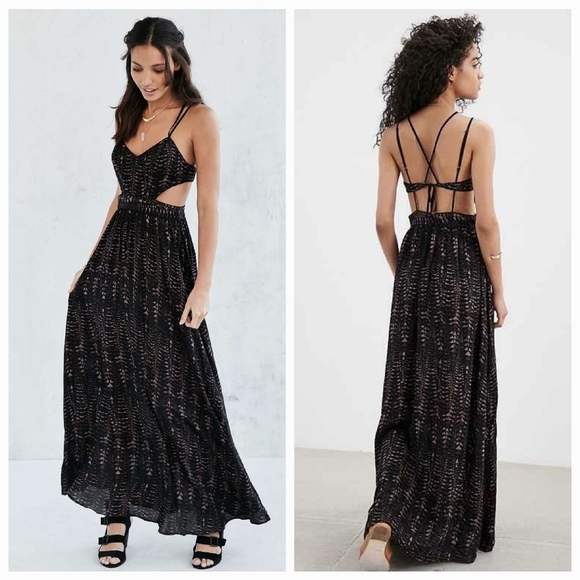 Urban Outfitters Dresses & Skirts - Urban Outfitters Ecote Hannah Strappy-Back Maxi Dress! Size 10.